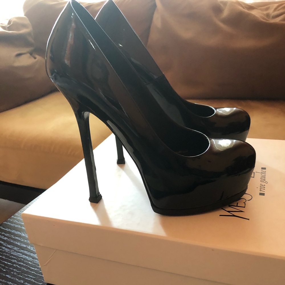 Authentic YSL Tribute patent leather pumps 37